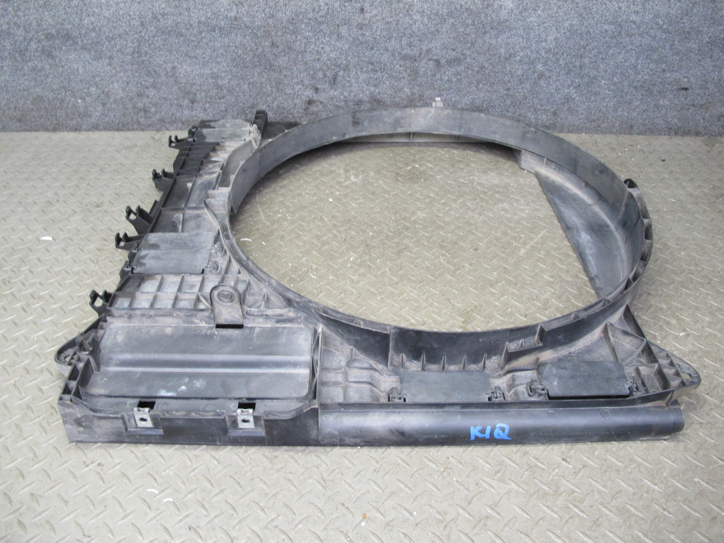 2011-2020 Infiniti QX56 QX80 5.6L V8 Engine Motor Cooling Radiator Shroud