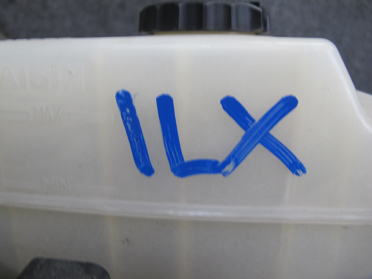 2000-2002 Lexus J100 LX470 ABS Pump Brake Master Cylinder Assembly