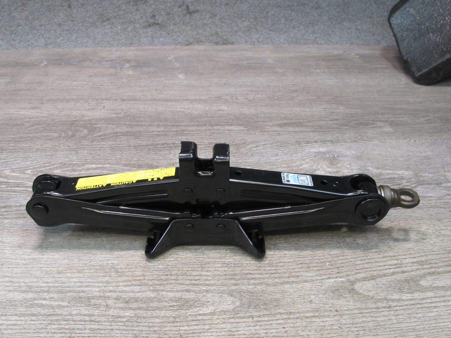 01-06 Lexus UCF30L LS430 Emergency Spare Tire Lift Jack w TOW Hook & Foam OEM