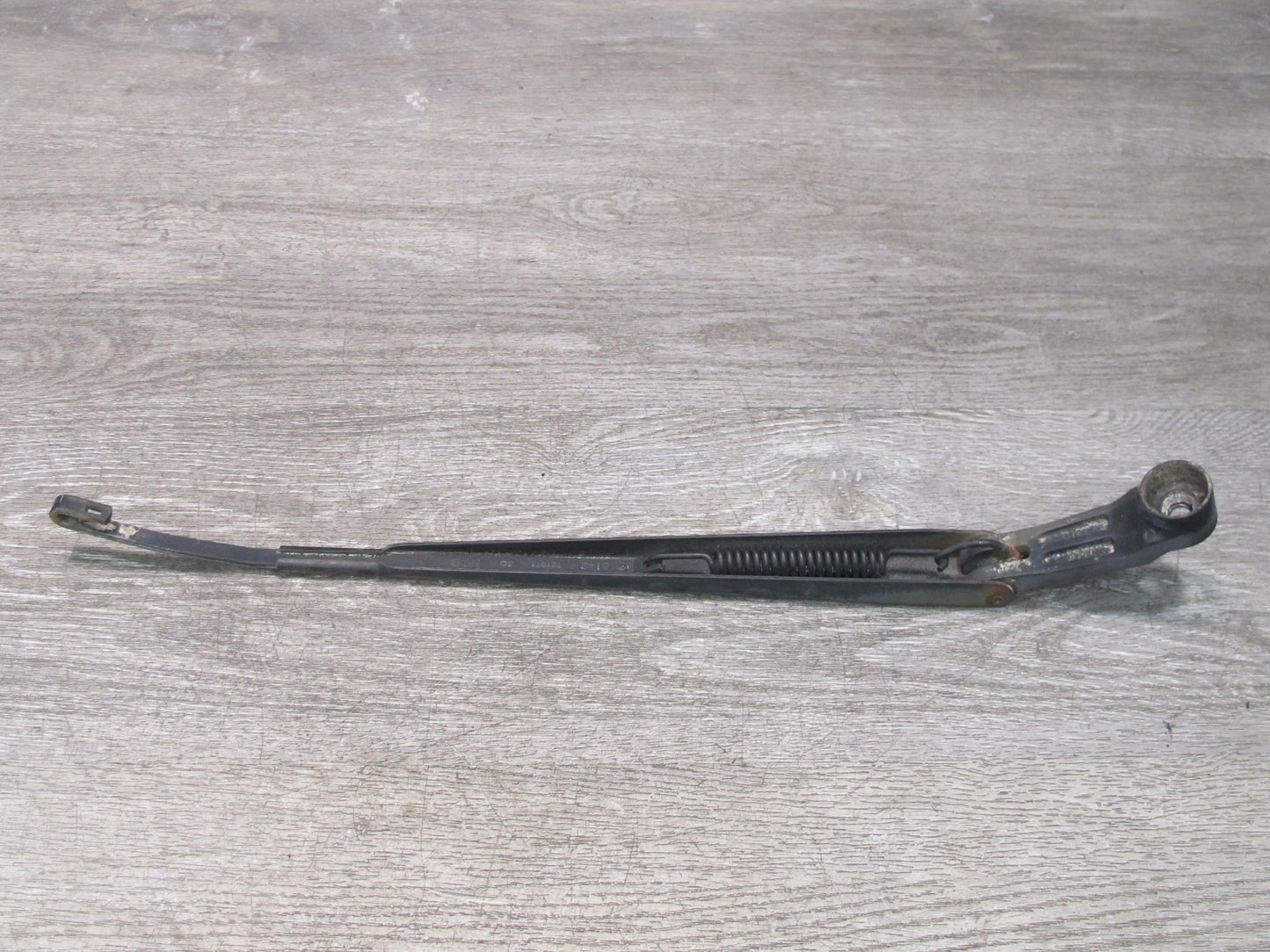 1999-2007 Lexus UZJ100L LX470 Front Left & Right Side Windshield Wiper Arm Set