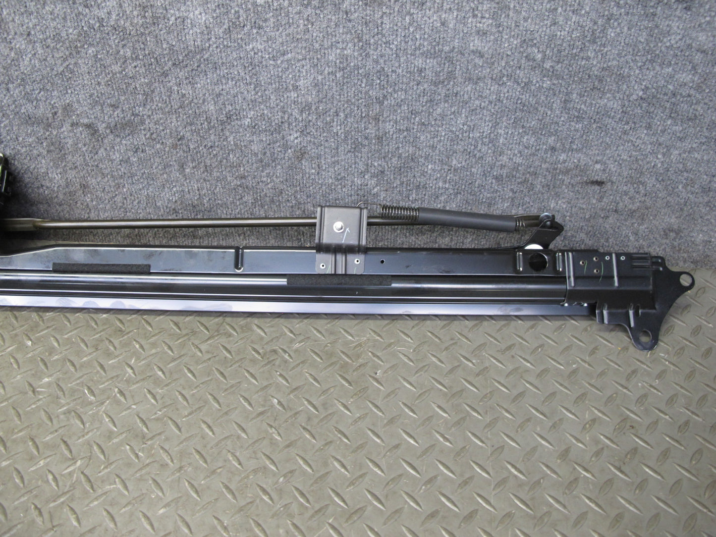 03-06 Lexus UCF30L LS430 Rear Back Glass Window Power Sunshade 64350-50012 OEM