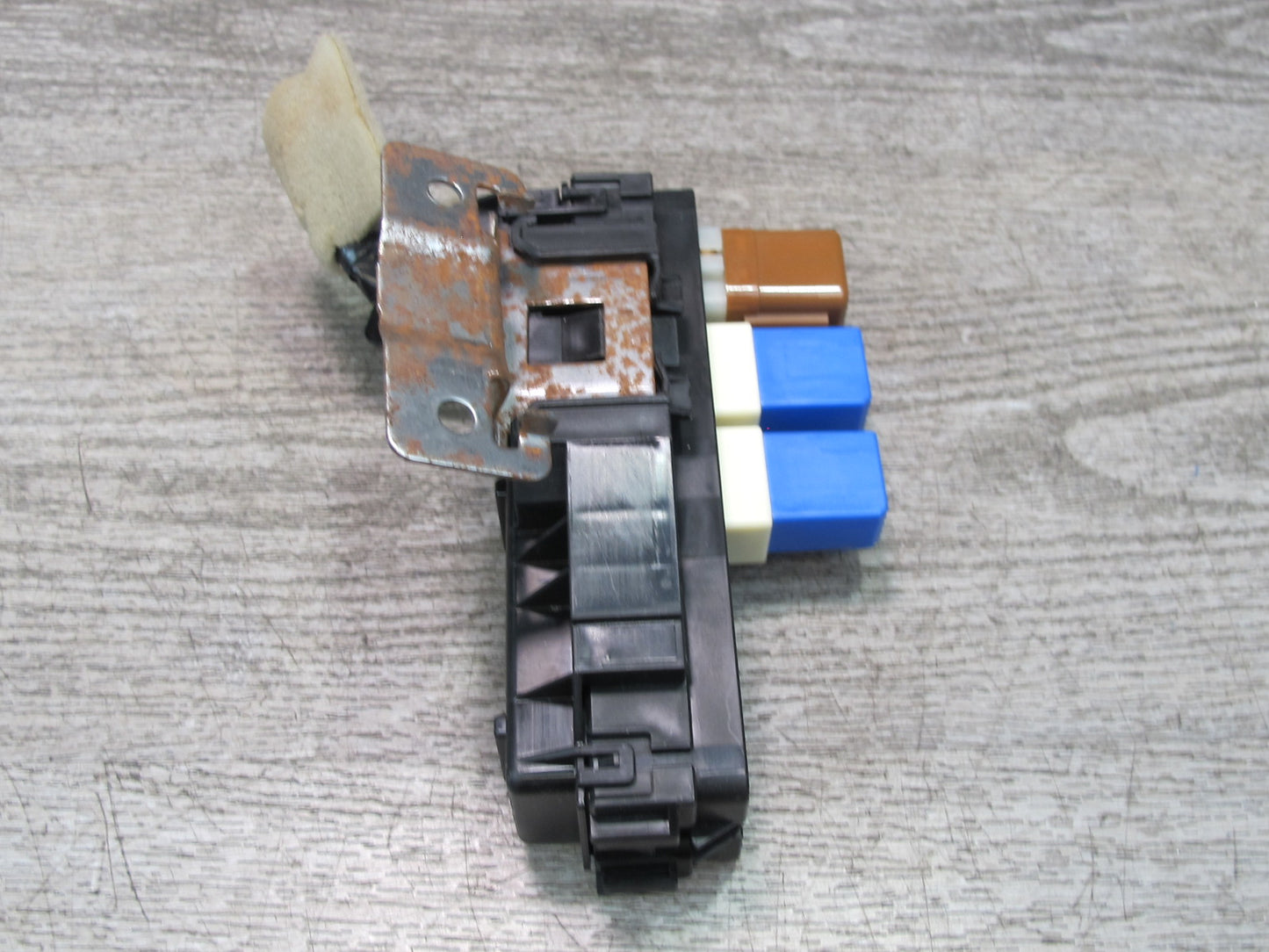 2014-2017 Infiniti QX60 2.5L Hybrid Fuse Relay Box Module 24382-EG002