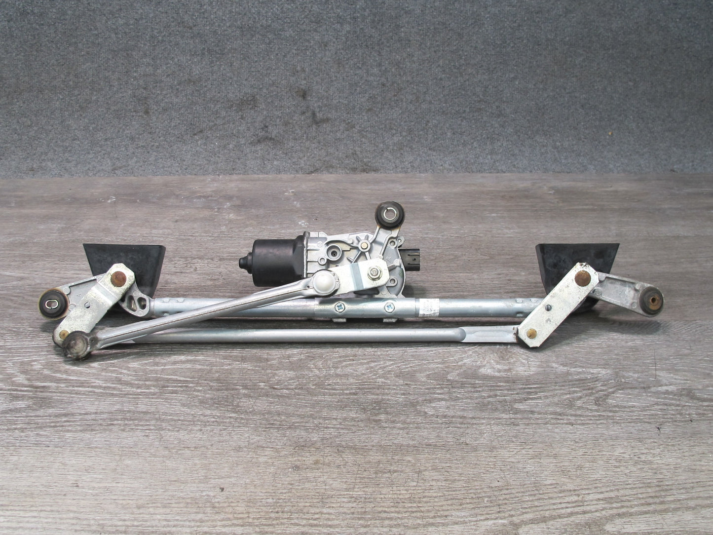 2013-2020 Infiniti JX35 QX60 Windshield Wiper Transmission Linkage w Motor