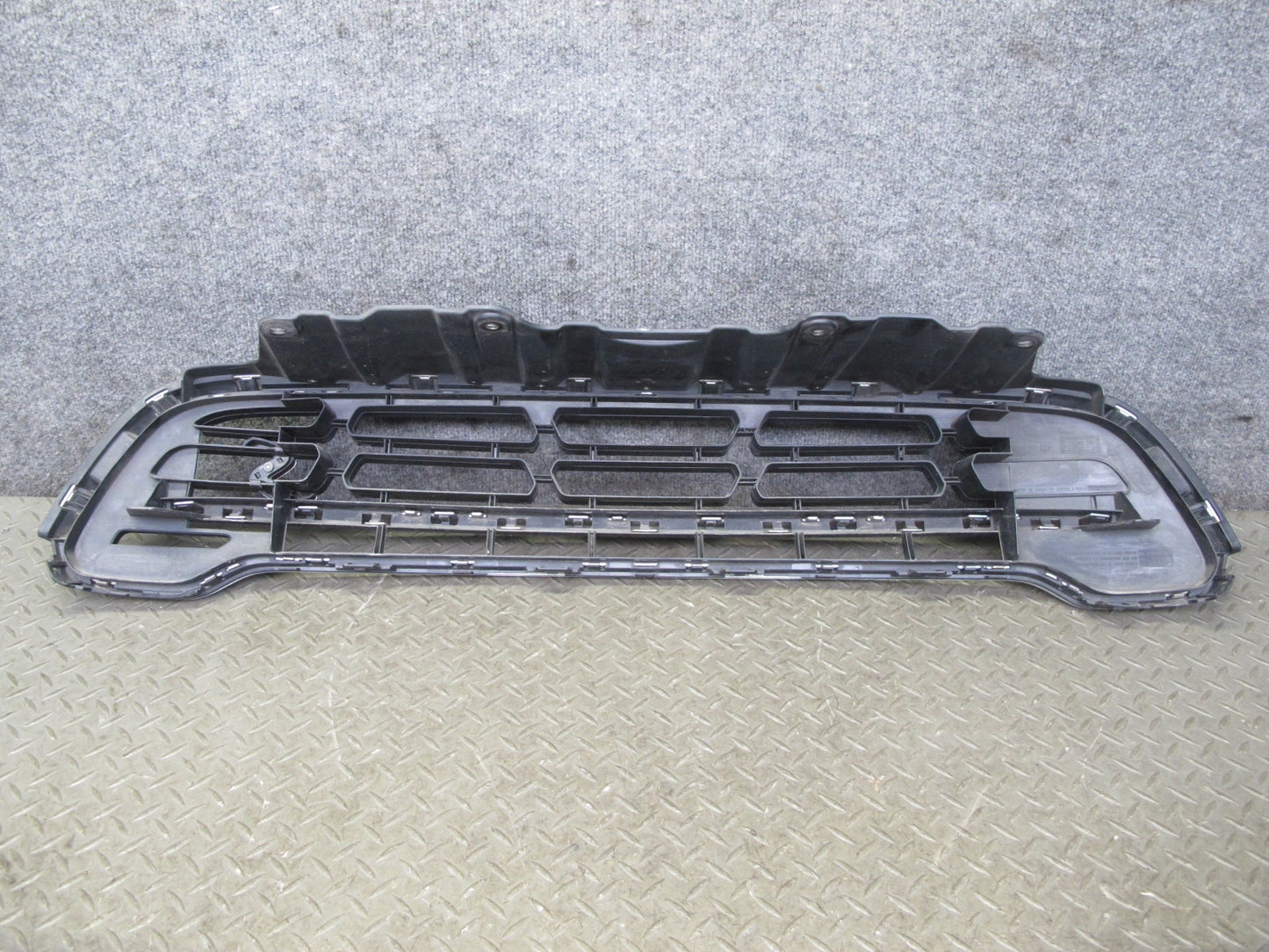 14-15 Mini Cooper S R60 Countryman Front Bumper Upper Grille Insert 9812759 OEM