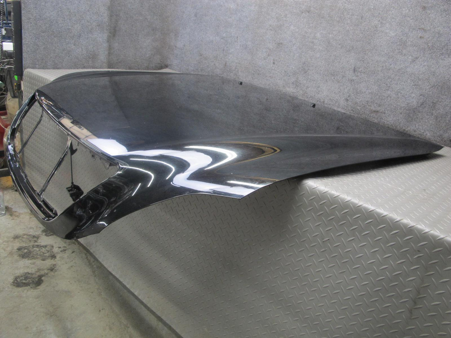 04-06 Lexus UCF30L LS430 Front Hood Bonnet Shell Panel Black OEM