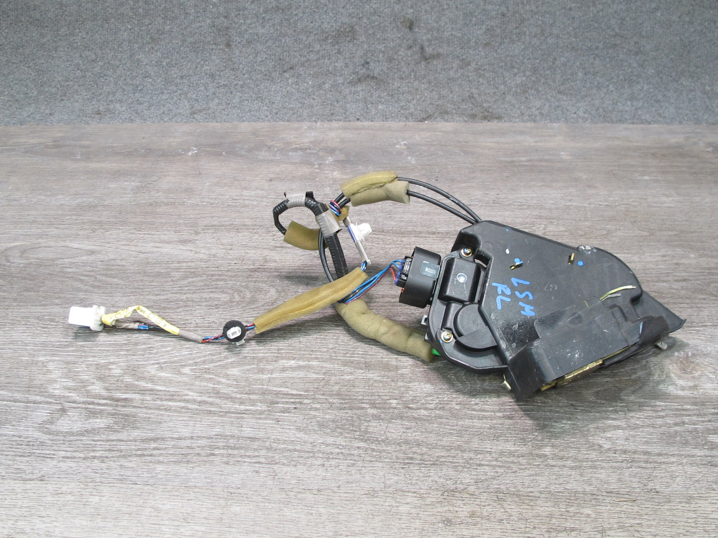 01-06 Lexus UCF30L LS430 Rear Left Door Lock Latch Actuator NO Soft Close OEM