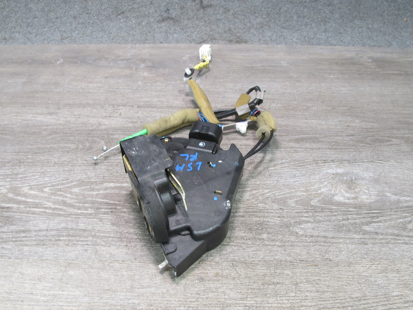 01-06 Lexus UCF30L LS430 Rear Left Door Lock Latch Actuator NO Soft Close OEM