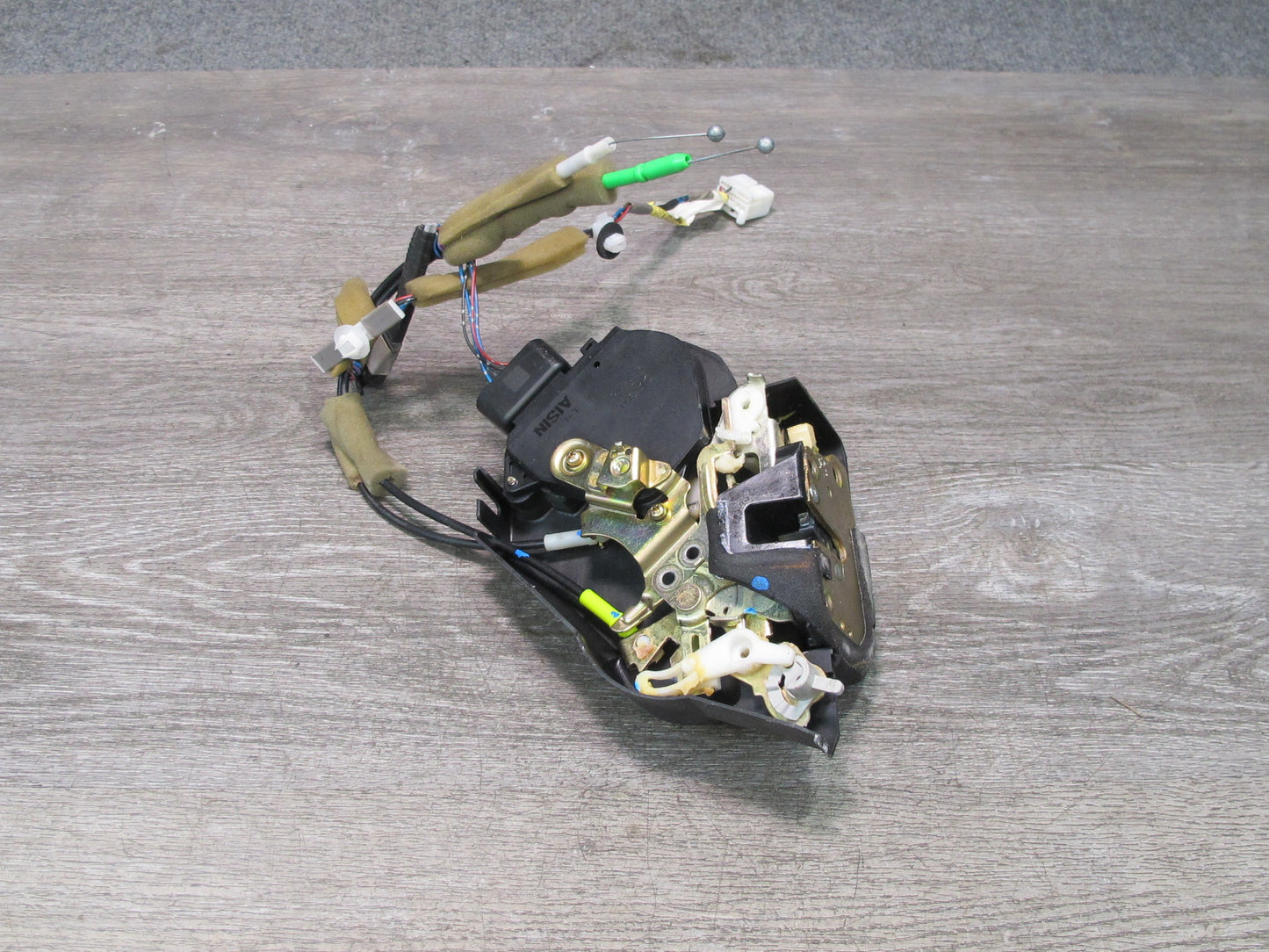01-06 Lexus UCF30L LS430 Rear Left Door Lock Latch Actuator NO Soft Close OEM
