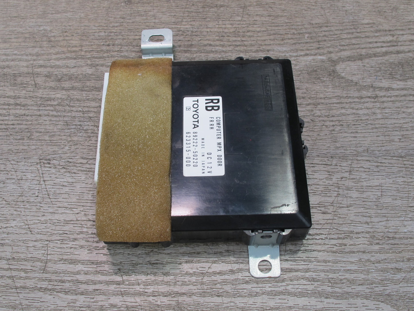 04-06 Lexus LS430 UCF30L Front Right Door Multiplex Control Module OEM