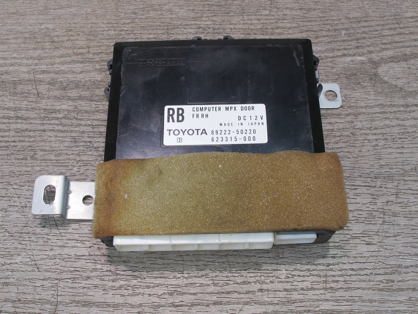 04-06 Lexus LS430 UCF30L Front Right Door Multiplex Control Module OEM