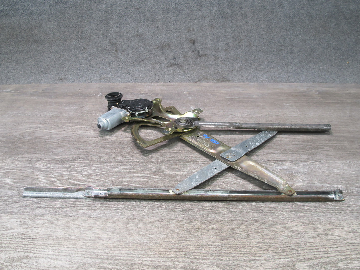 01-06 Lexus UCF30L LS430 Front Left Driver Door Window Regulator w Motor OEM