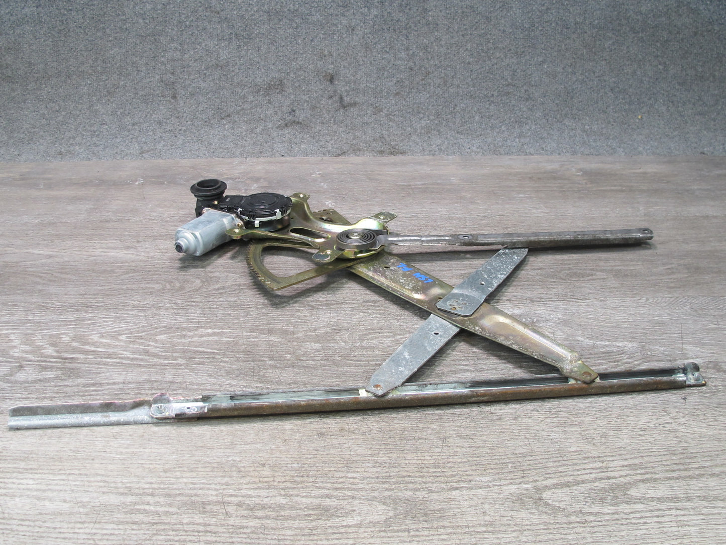 01-06 Lexus UCF30L LS430 Front Left Driver Door Window Regulator w Motor OEM