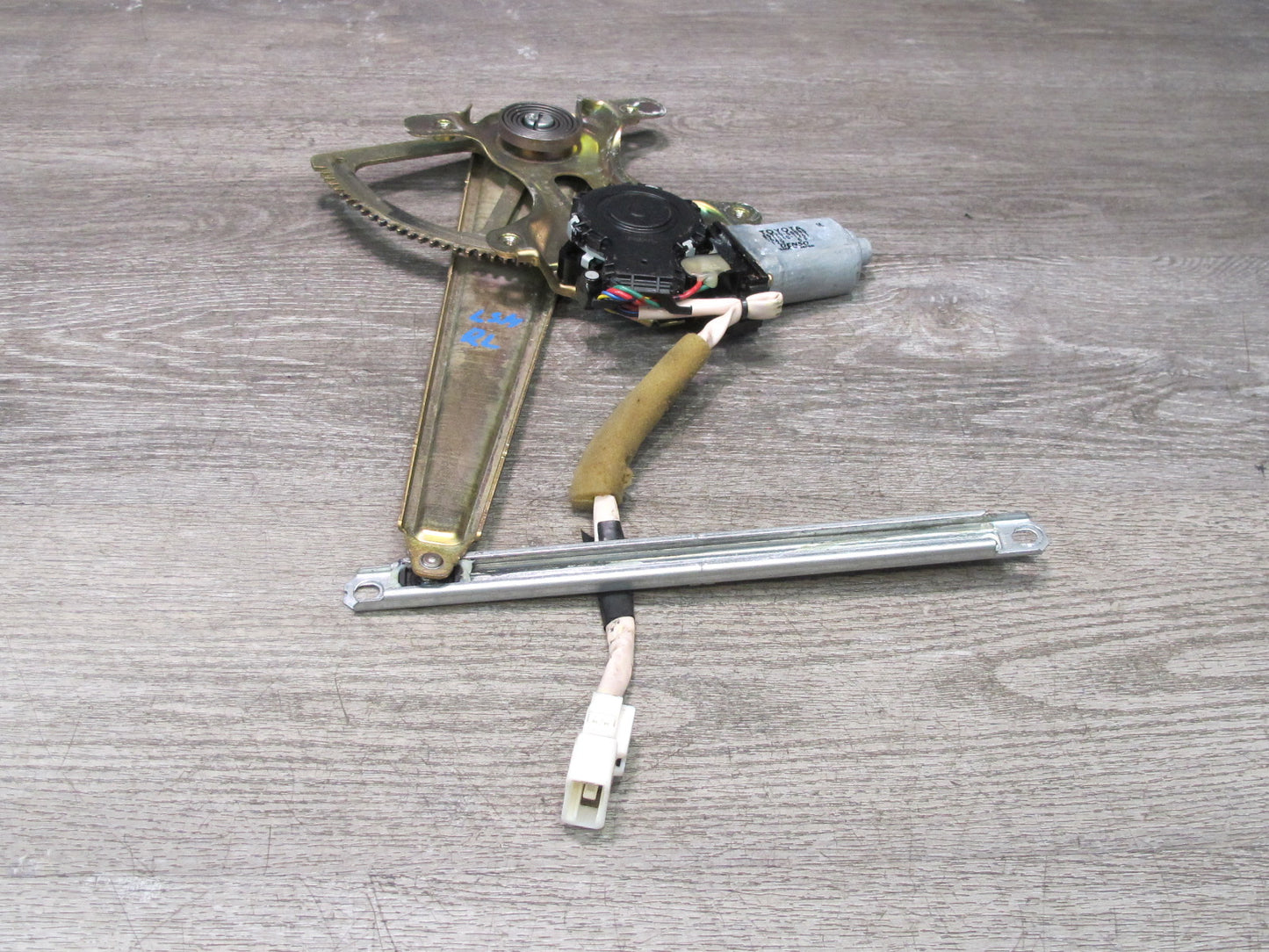 01-06 Lexus UCF30L LS430 Rear Left Door Window Regulator w Motor OEM