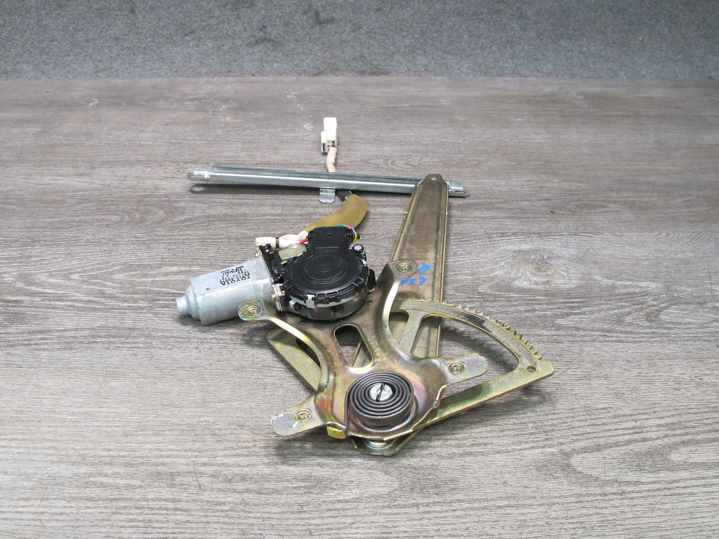 01-06 Lexus UCF30L LS430 Rear Left Door Window Regulator w Motor OEM