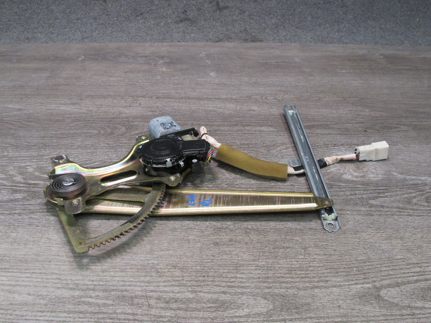 01-06 Lexus UCF30L LS430 Rear Left Door Window Regulator w Motor OEM