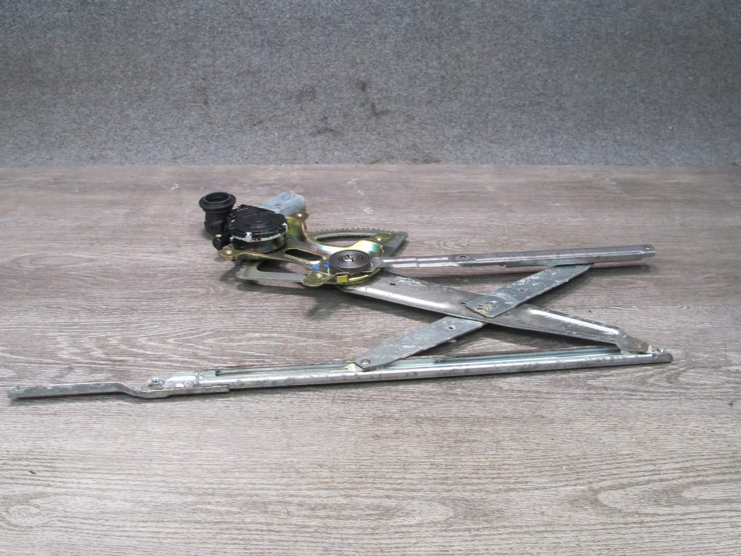 01-06 Lexus UCF30L LS430 Front Right Pass Door Window Regulator w Motor OEM