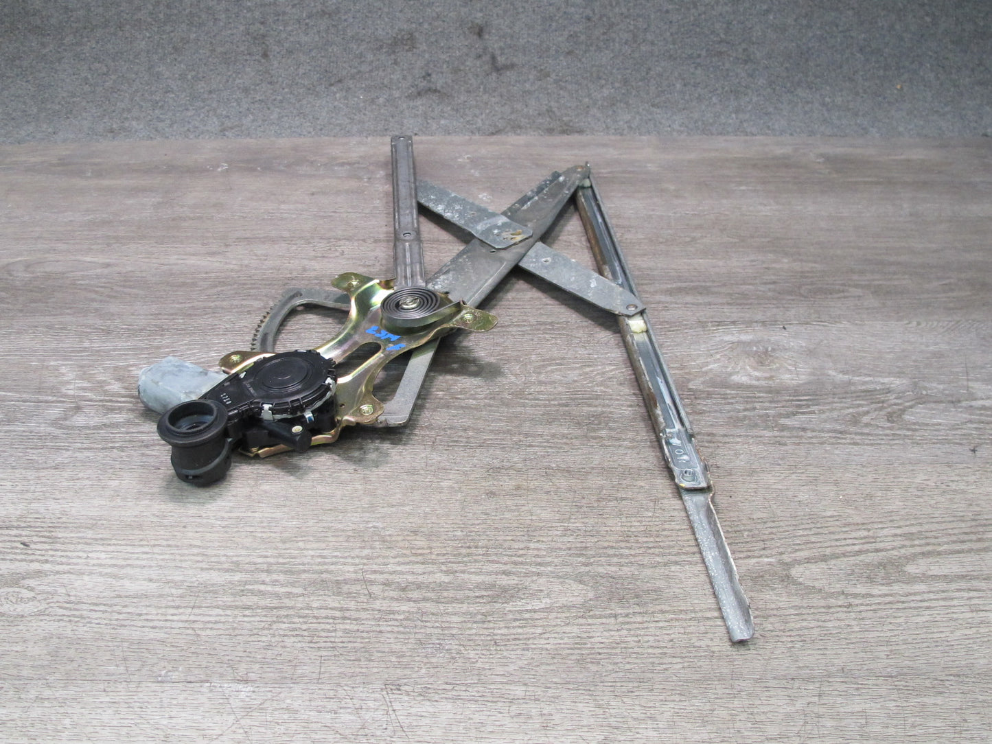 01-06 Lexus UCF30L LS430 Front Right Pass Door Window Regulator w Motor OEM
