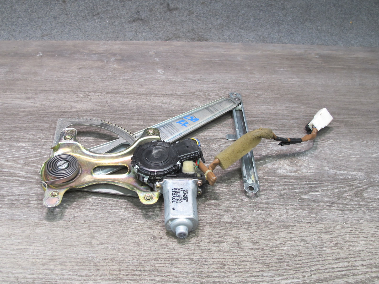01-06 Lexus UCF30L LS430 Rear Right Door Window Regulator w Motor OEM