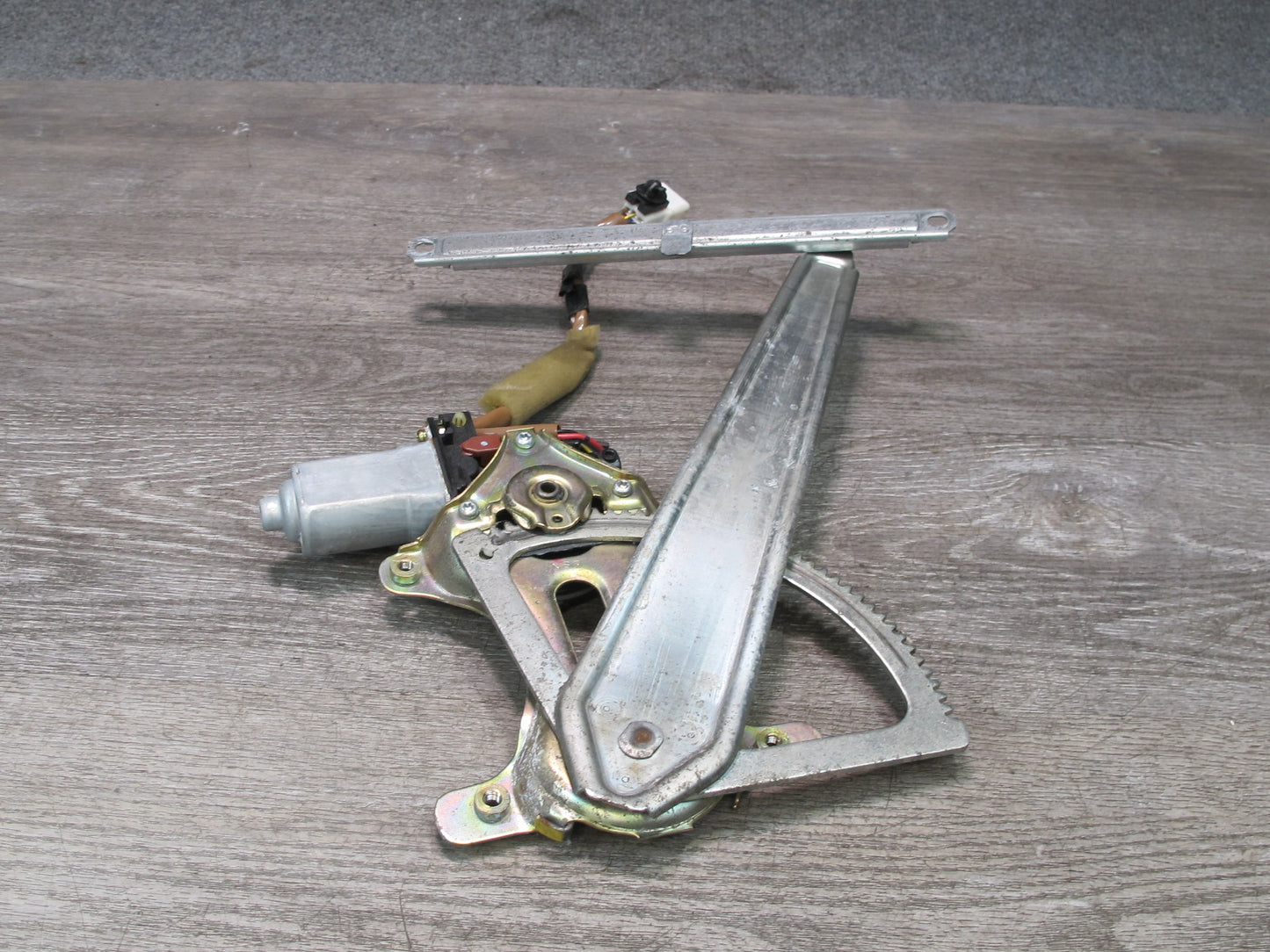 01-06 Lexus UCF30L LS430 Rear Right Door Window Regulator w Motor OEM