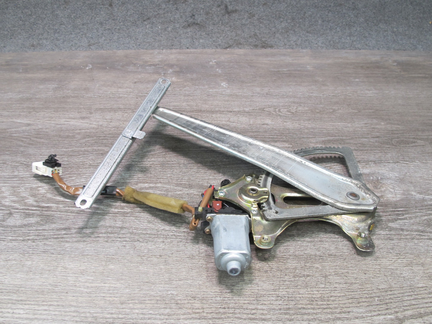 01-06 Lexus UCF30L LS430 Rear Right Door Window Regulator w Motor OEM