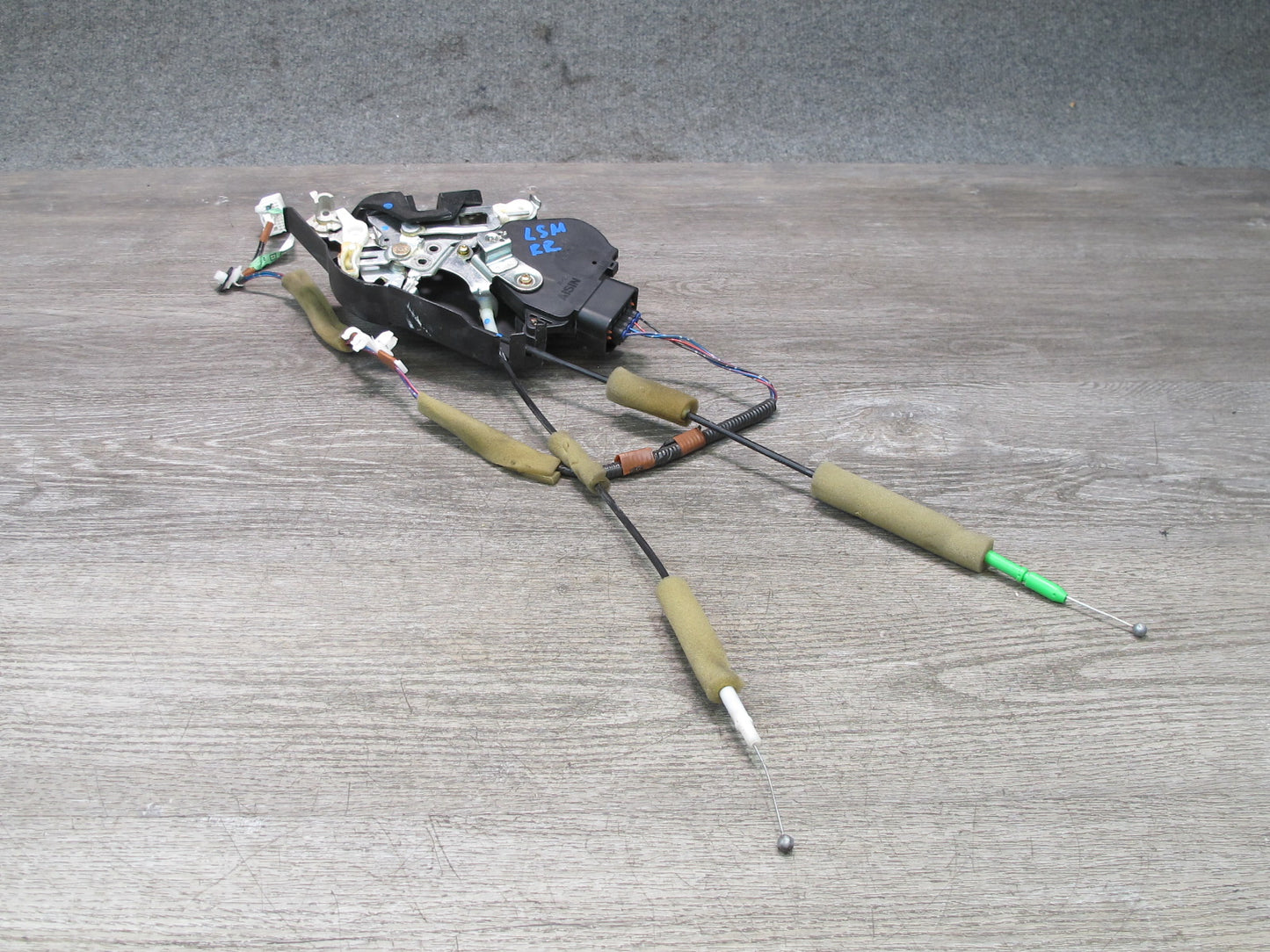 01-06 Lexus UCF30L LS430 Rear Right Door Lock Latch Actuator NO Soft Close OEM