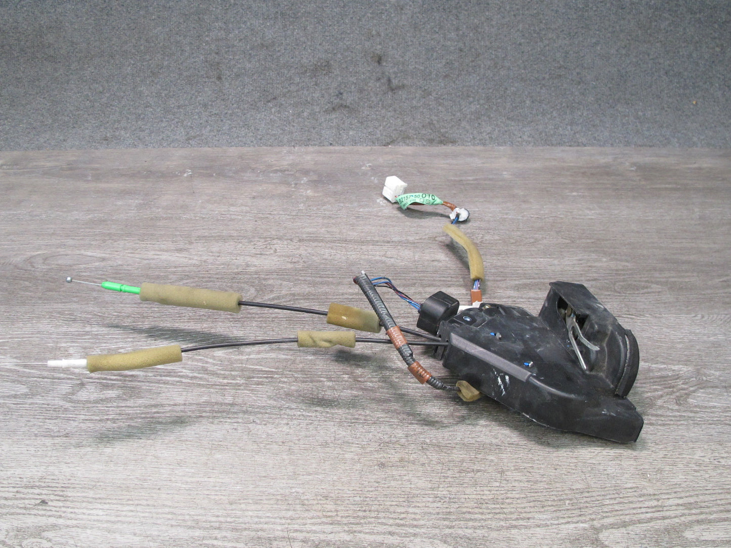 01-06 Lexus UCF30L LS430 Rear Right Door Lock Latch Actuator NO Soft Close OEM