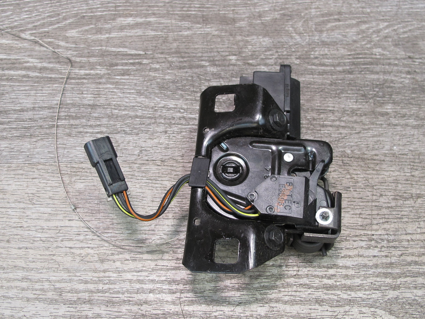 97-04 Chevrolet Corvette C5 Coupe Set of 2 Rear Trunk Hatch Lock Latch OEM