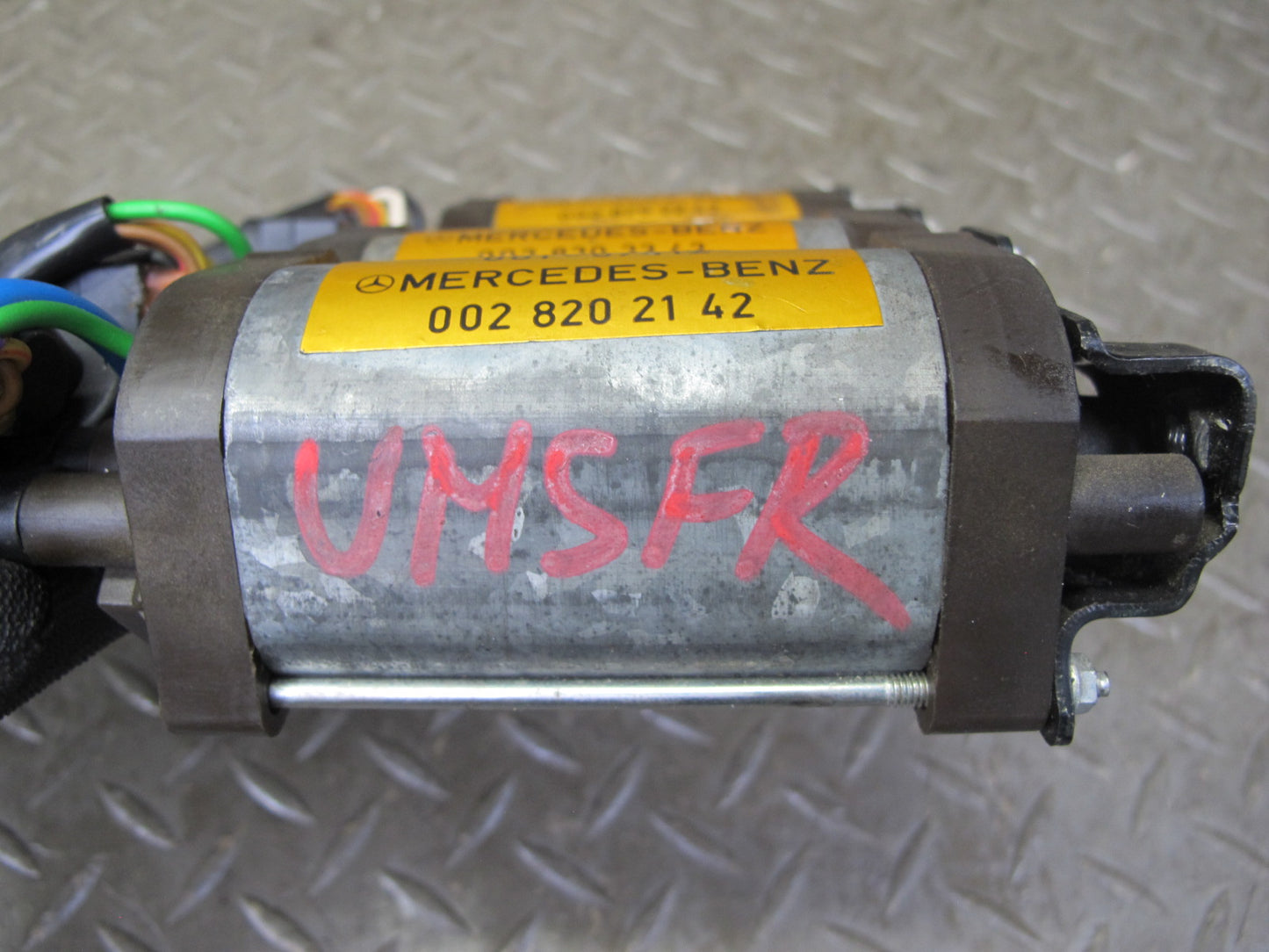 86-91 Mercedes W126 Set of 3 Front Right Seat Adjust Motor OEM