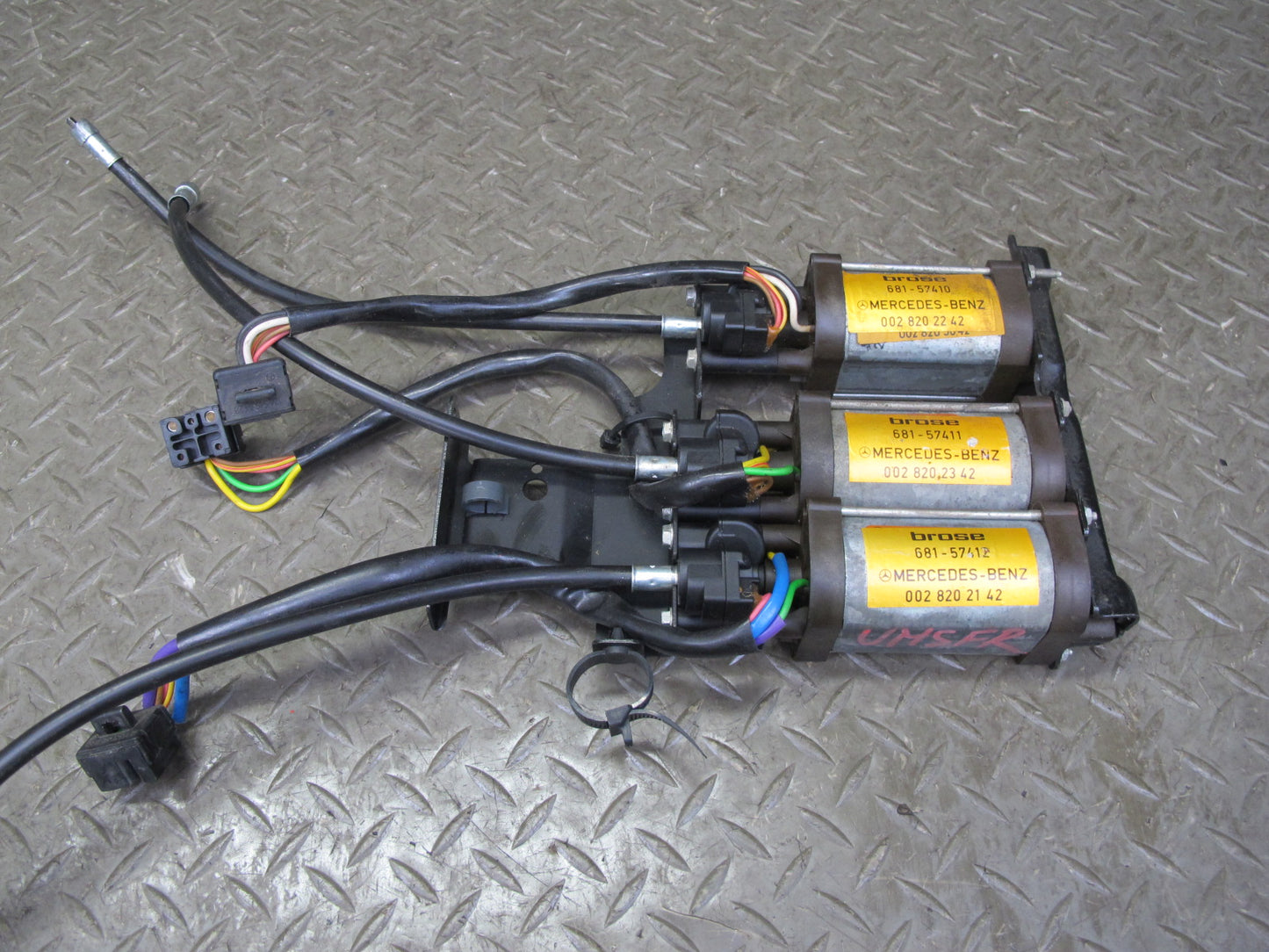 86-91 Mercedes W126 Set of 3 Front Right Seat Adjust Motor OEM