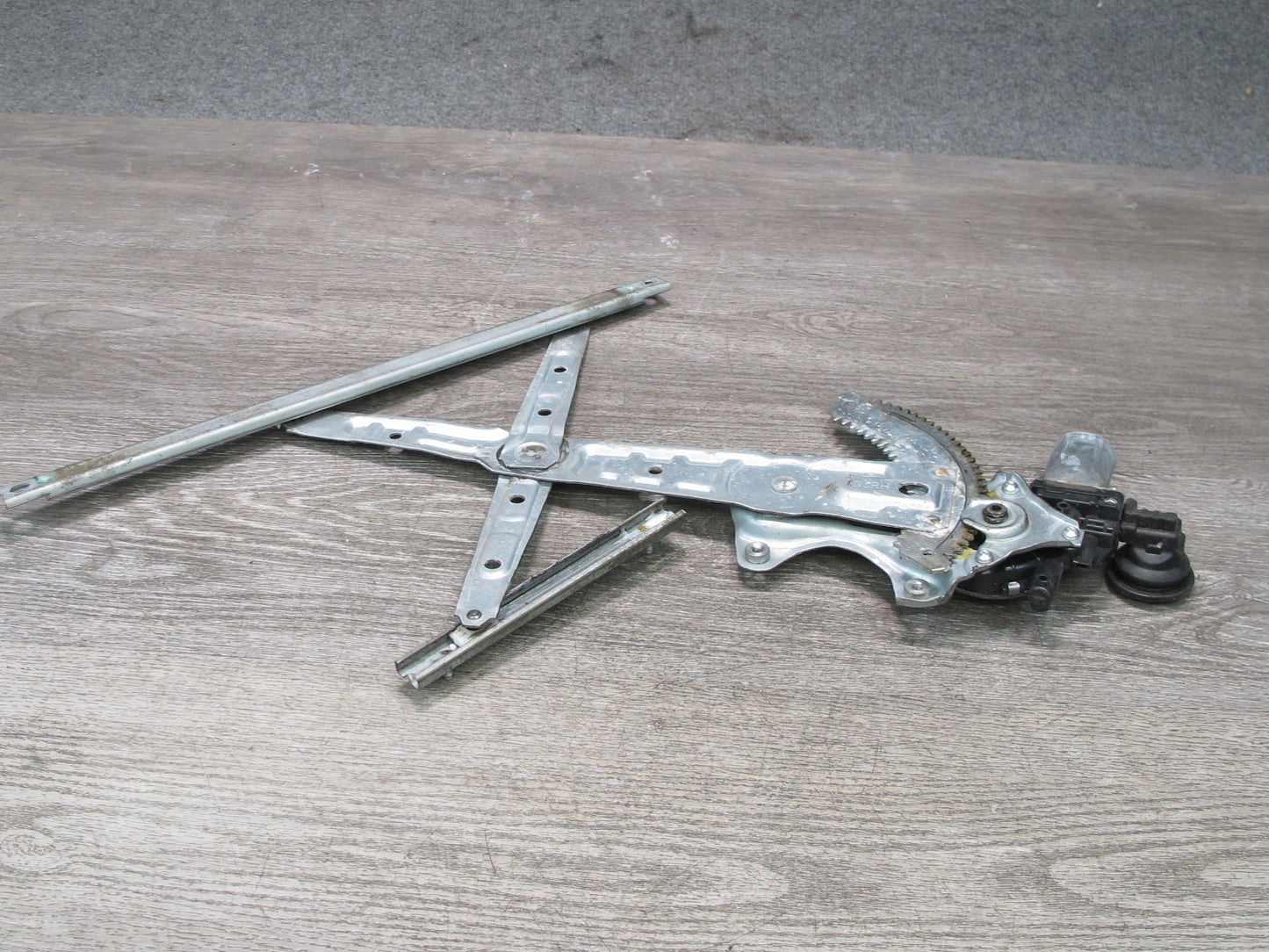 2014-2020 Infiniti QX60 Rear Right Door Window Regulator w Motor