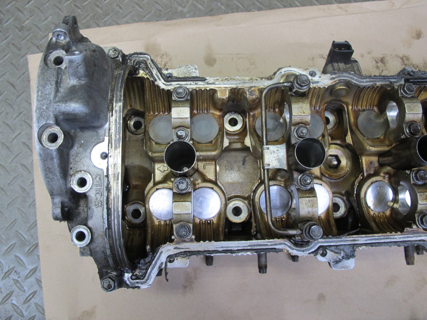 01-06 Lexus LS430 UCF30L 4.3L 3UZFE Left Engine Cylinder Head 120K Miles OEM