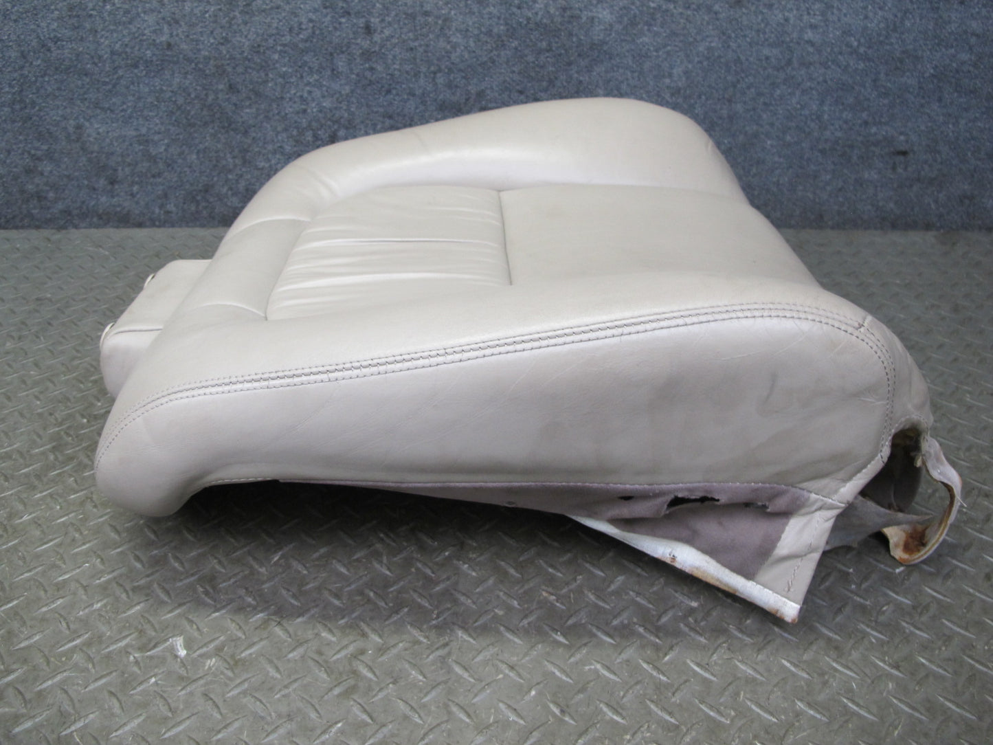 97-98 Lexus JZZ31L SC400 SC300 Front Right Seat Upper Leather Cushion Ivory OEM
