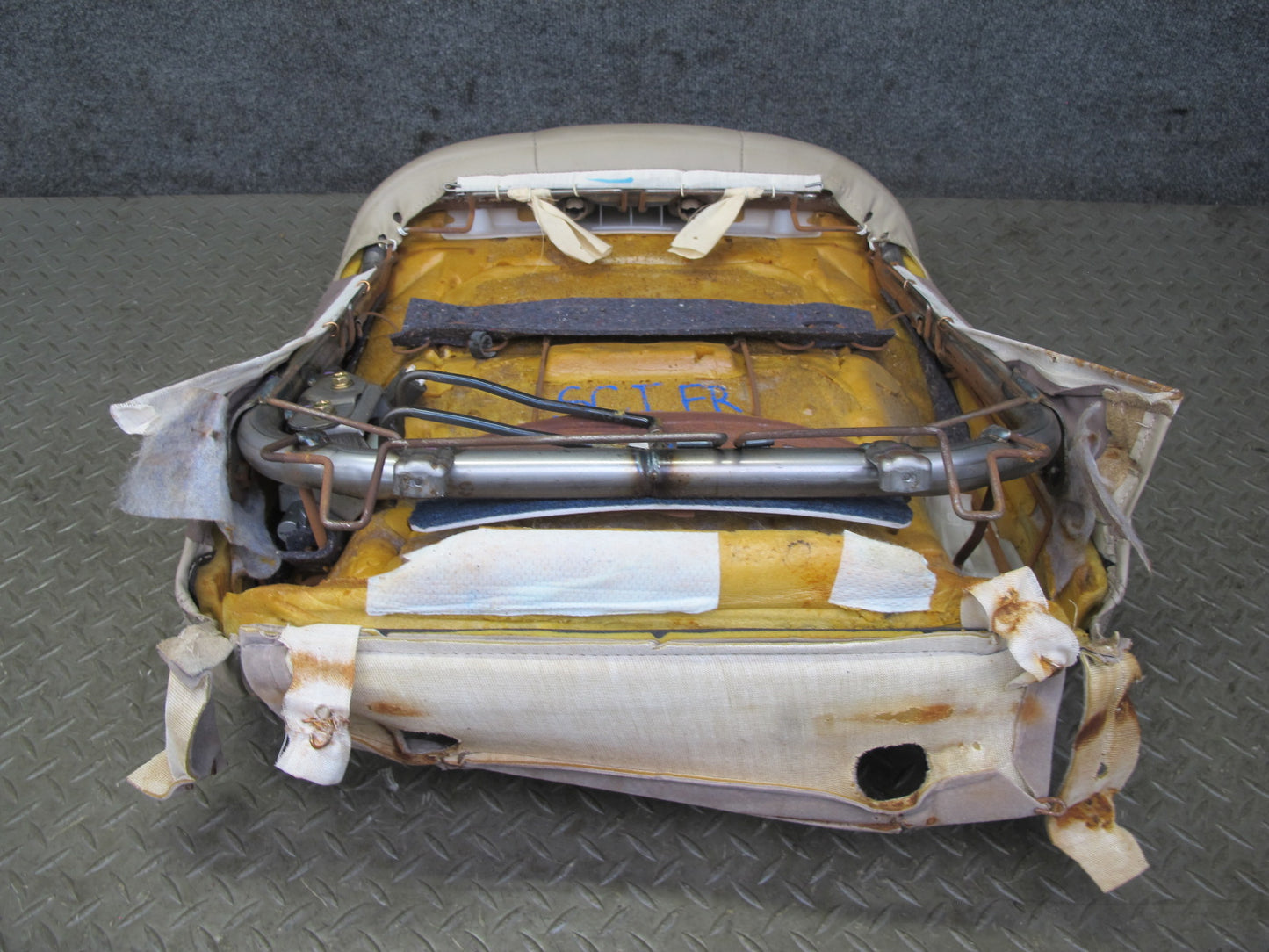 97-98 Lexus JZZ31L SC400 SC300 Front Right Seat Upper Leather Cushion Ivory OEM