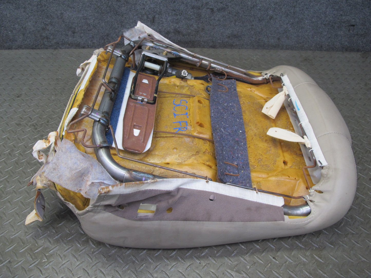 97-98 Lexus JZZ31L SC400 SC300 Front Right Seat Upper Leather Cushion Ivory OEM