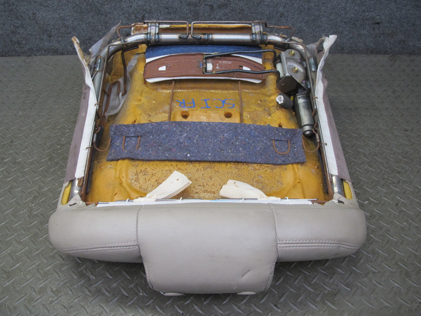 97-98 Lexus JZZ31L SC400 SC300 Front Right Seat Upper Leather Cushion Ivory OEM