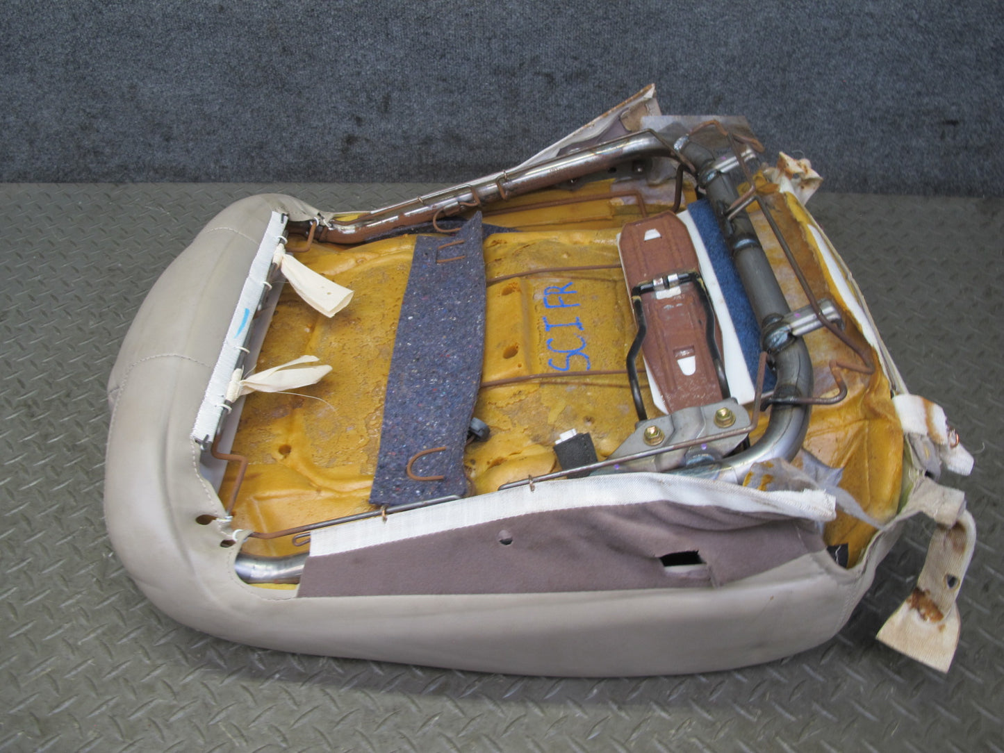 97-98 Lexus JZZ31L SC400 SC300 Front Right Seat Upper Leather Cushion Ivory OEM