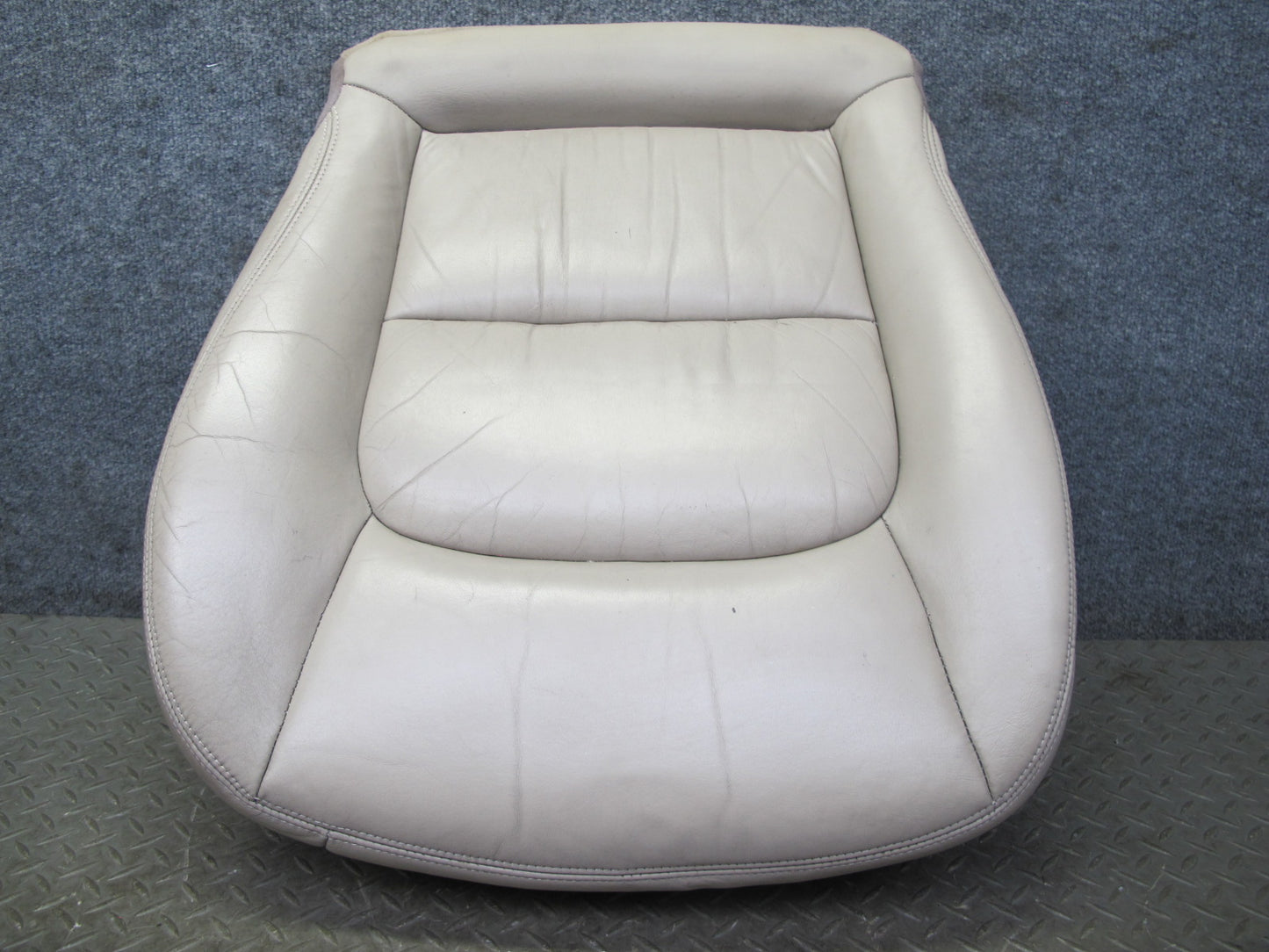 97-98 Lexus JZZ31L SC400 SC300 Front Right Seat Lower Leather Cushion Ivory OEM
