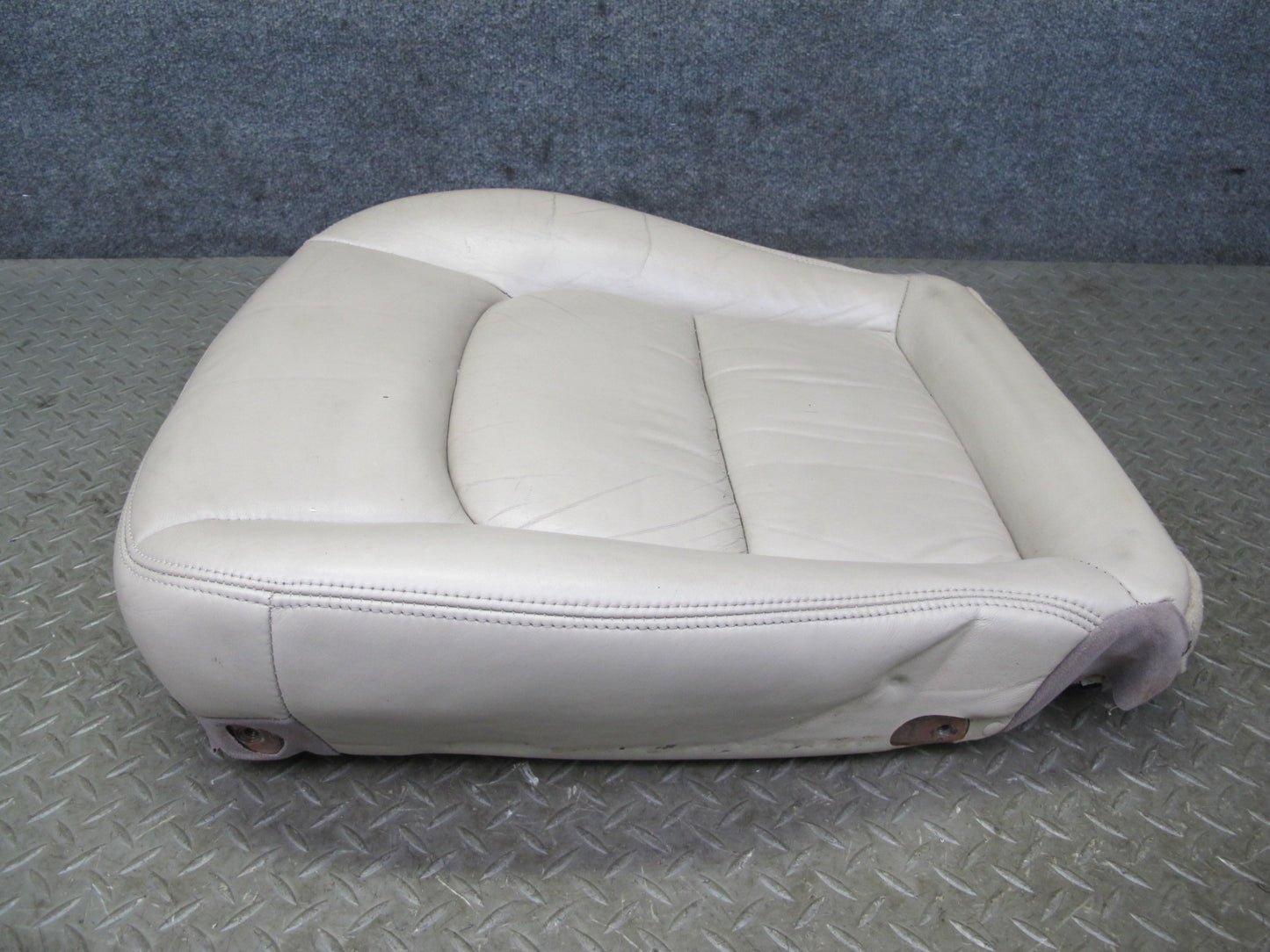 97-98 Lexus JZZ31L SC400 SC300 Front Right Seat Lower Leather Cushion Ivory OEM