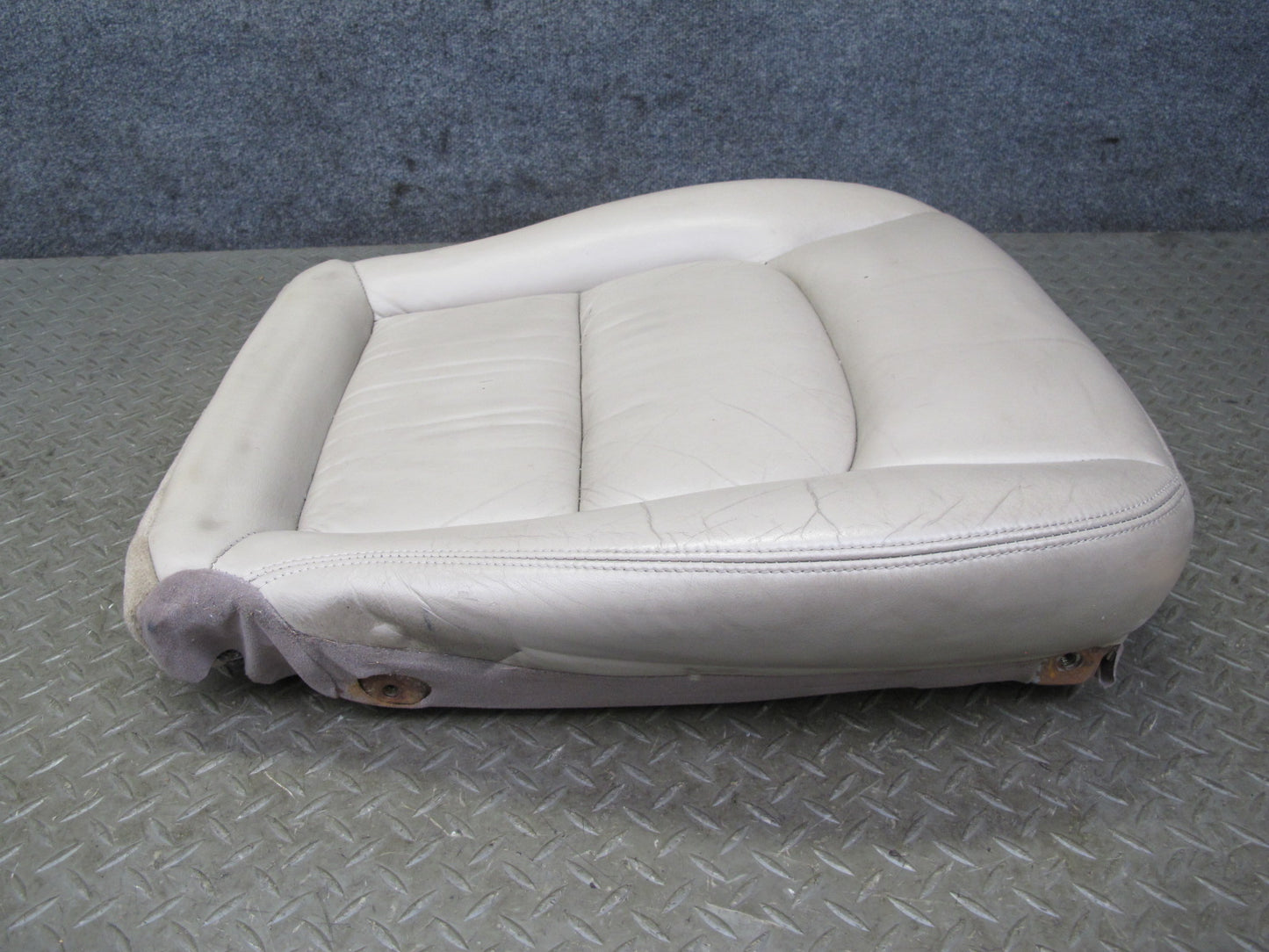 97-98 Lexus JZZ31L SC400 SC300 Front Right Seat Lower Leather Cushion Ivory OEM