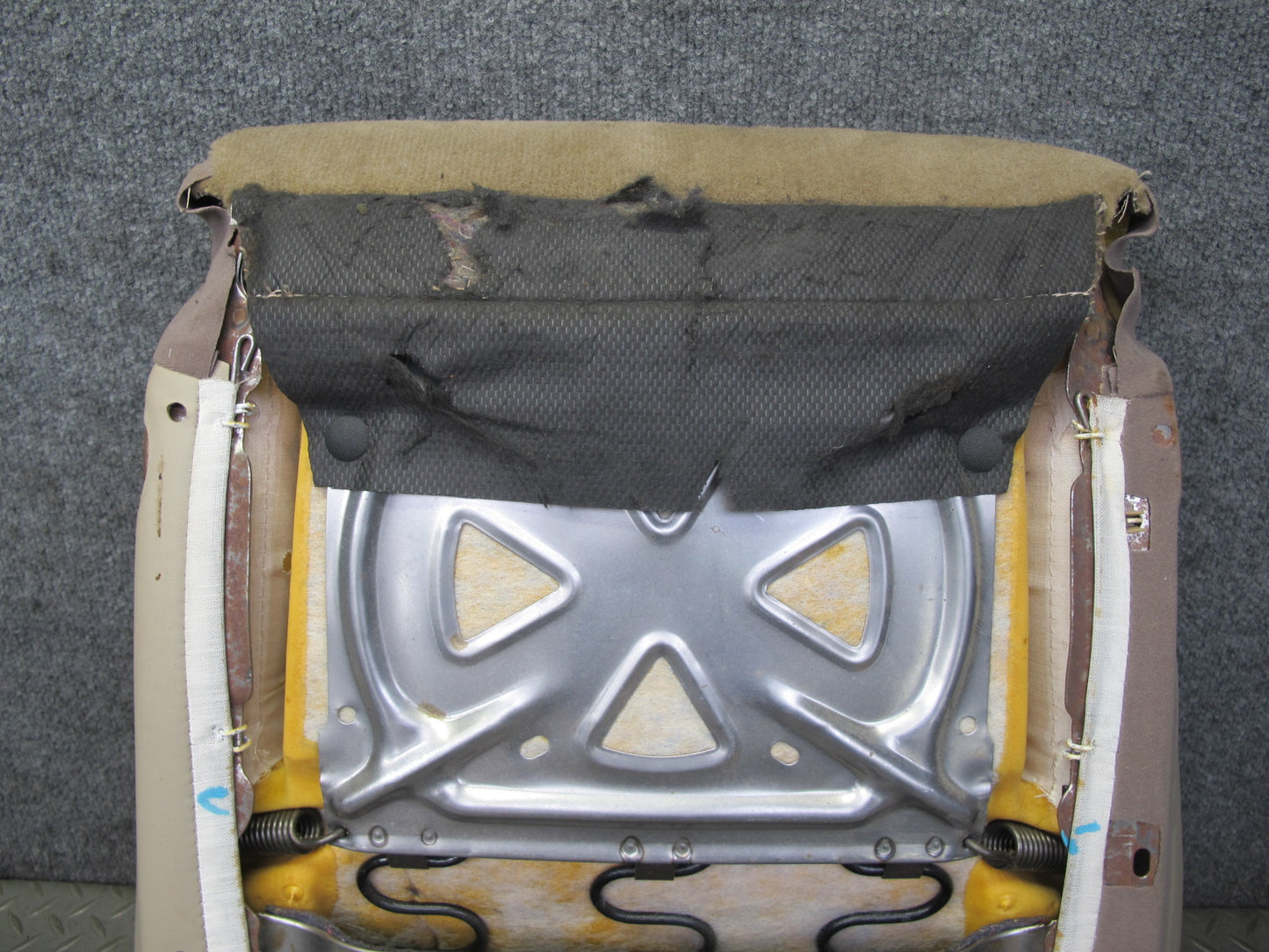 97-98 Lexus JZZ31L SC400 SC300 Front Right Seat Lower Leather Cushion Ivory OEM