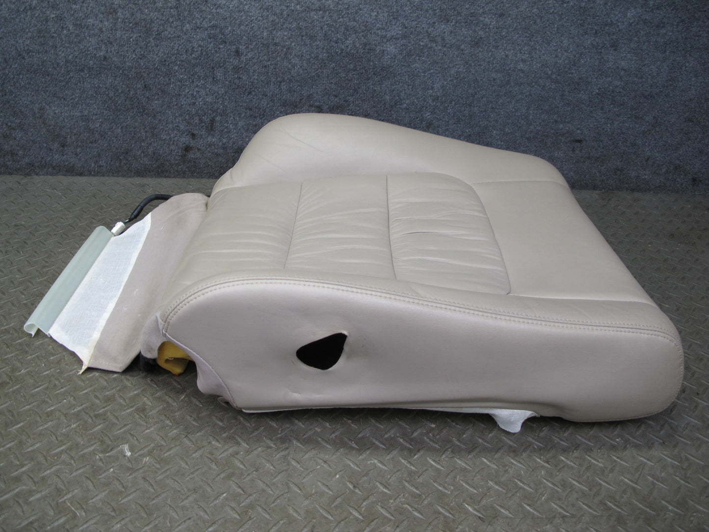 1998-2002 Lexus LX470 Front Right Passenger Side Seat Upper Cushion Ivory