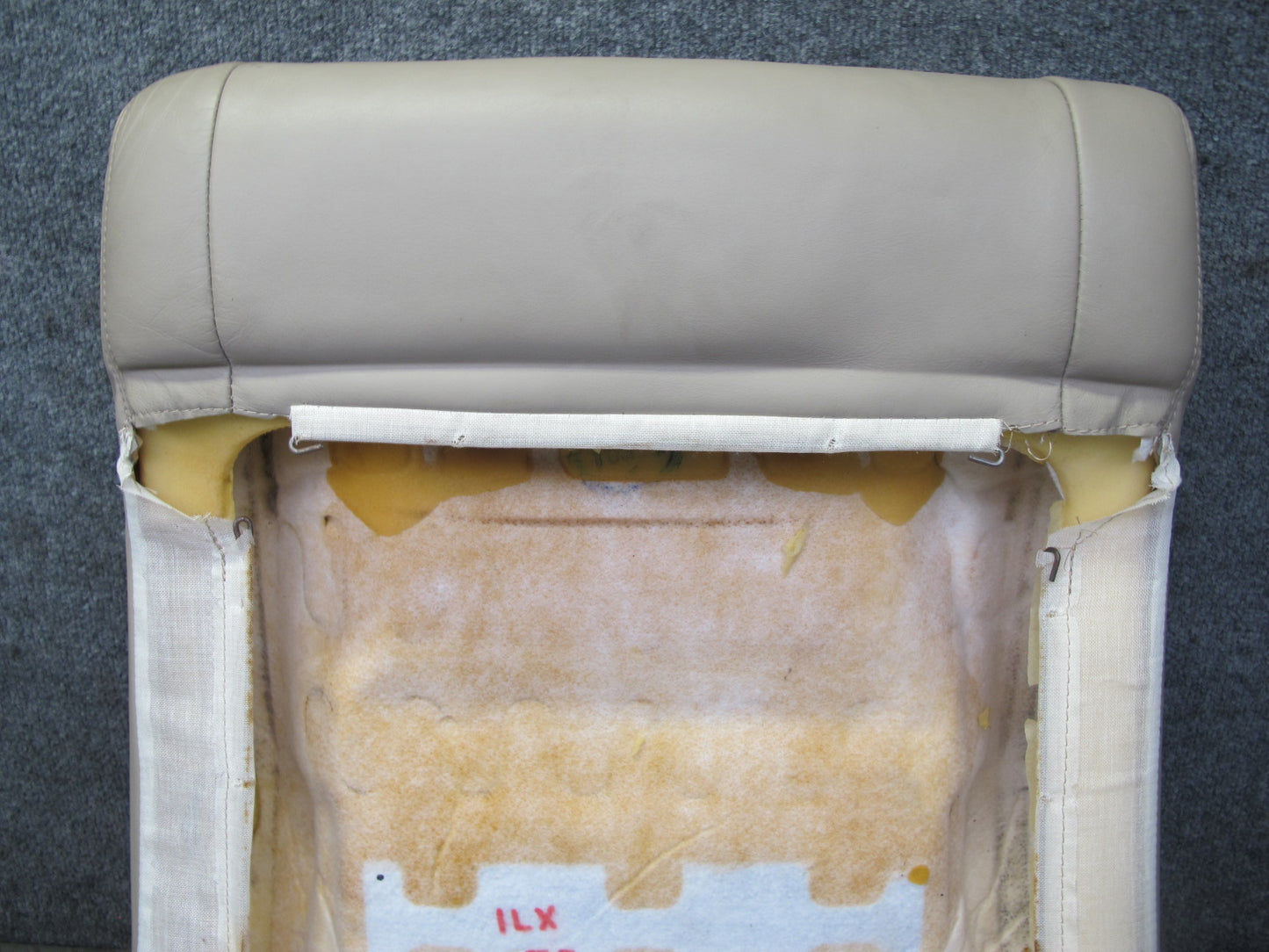 1998-2002 Lexus LX470 Front Right Passenger Side Seat Upper Cushion Ivory
