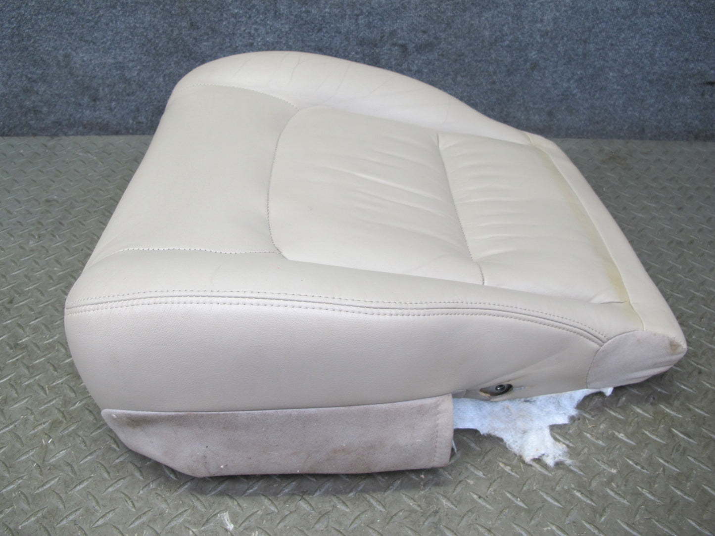 1998-2002 Lexus LX470 Front Right Passenger Side Seat Lower Cushion Ivory