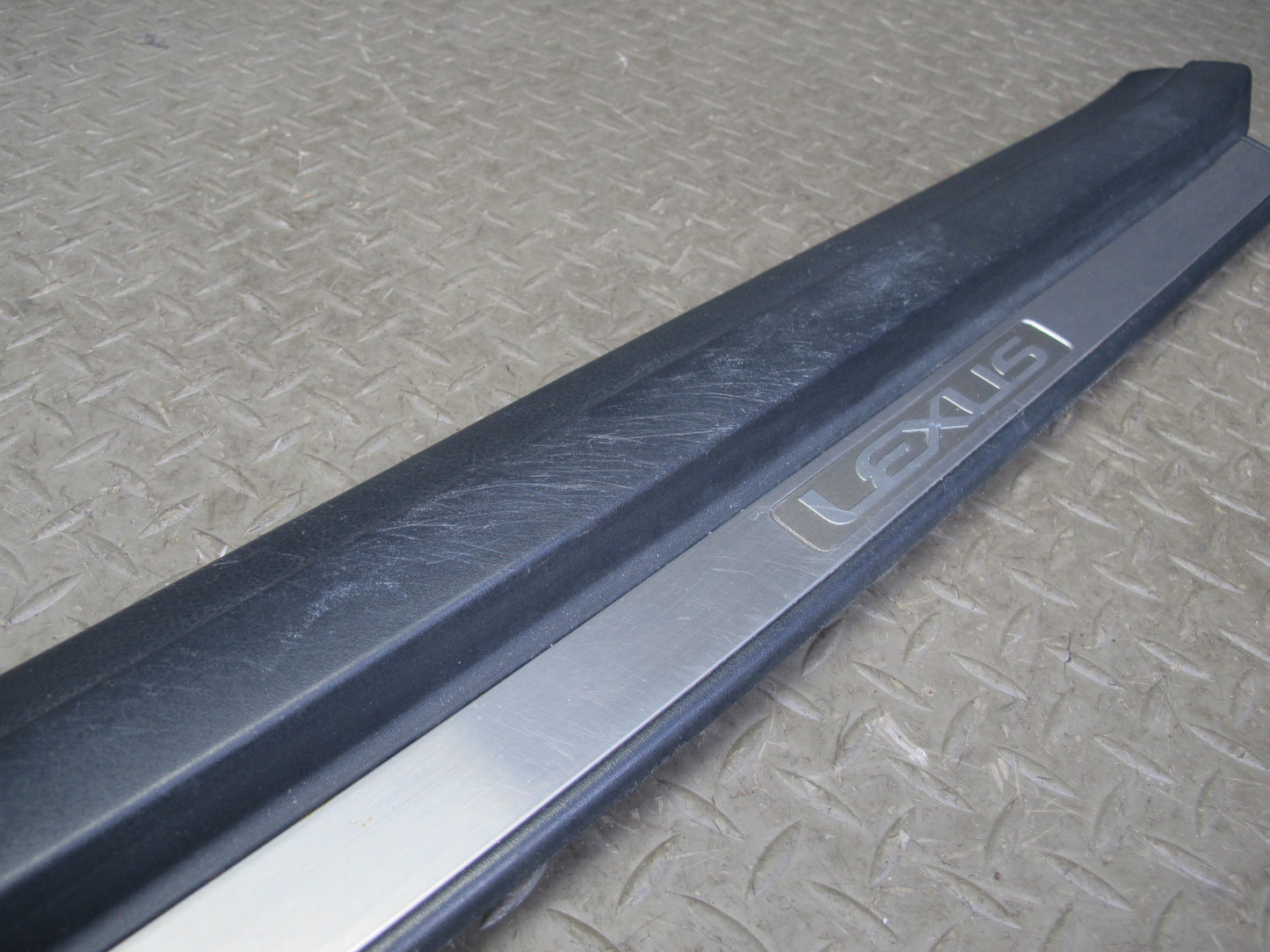 01-06 Lexus UCF30L LS430 Set of 2 Front Door Scuff Sill Plate Trim Panel OEM