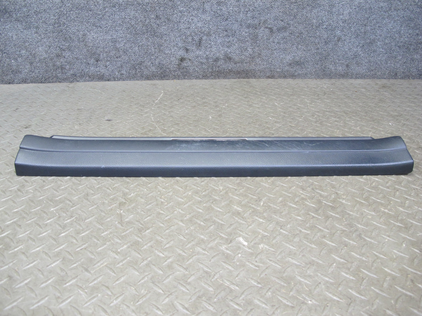01-06 Lexus UCF30L LS430 Set of 2 Front Door Scuff Sill Plate Trim Panel OEM