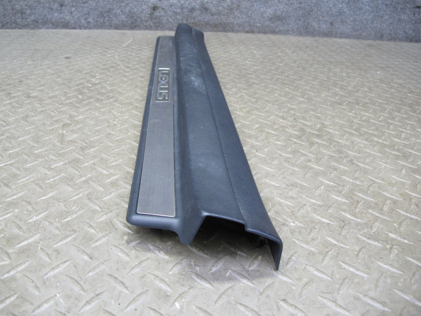 01-06 Lexus UCF30L LS430 Set of 2 Front Door Scuff Sill Plate Trim Panel OEM