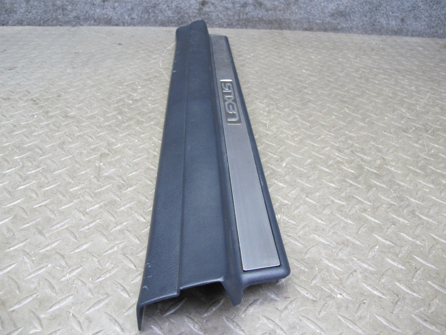 01-06 Lexus UCF30L LS430 Set of 2 Front Door Scuff Sill Plate Trim Panel OEM