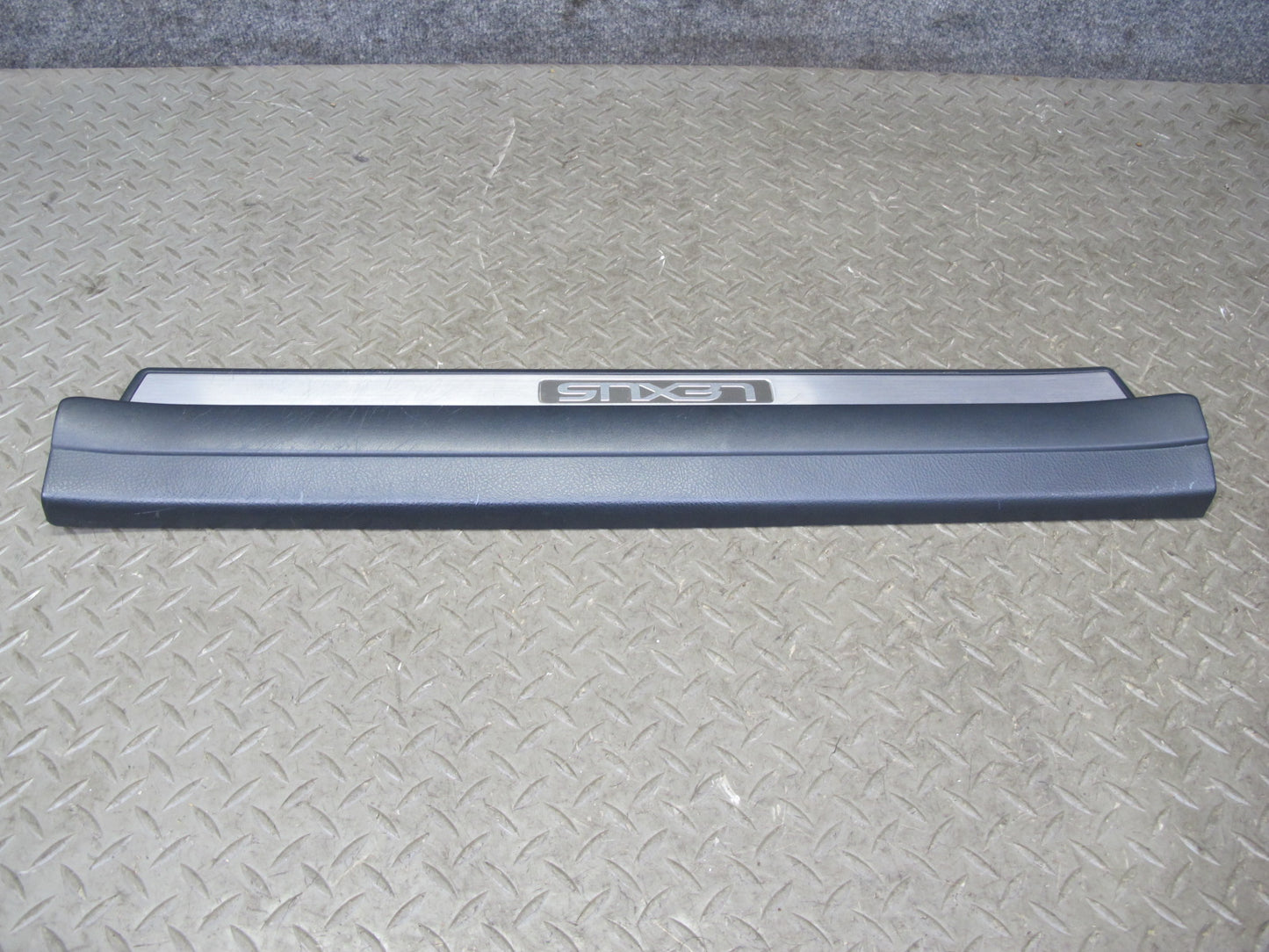 01-06 Lexus UCF30L LS430 Set of 2 Front Door Scuff Sill Plate Trim Panel OEM