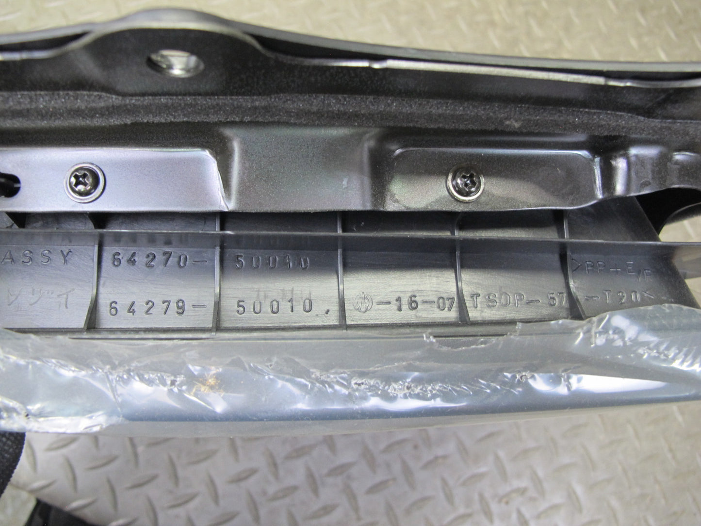 04-06 Lexus UCF30L LS430 Rear Seat Partition Trunk Storage Extension OEM
