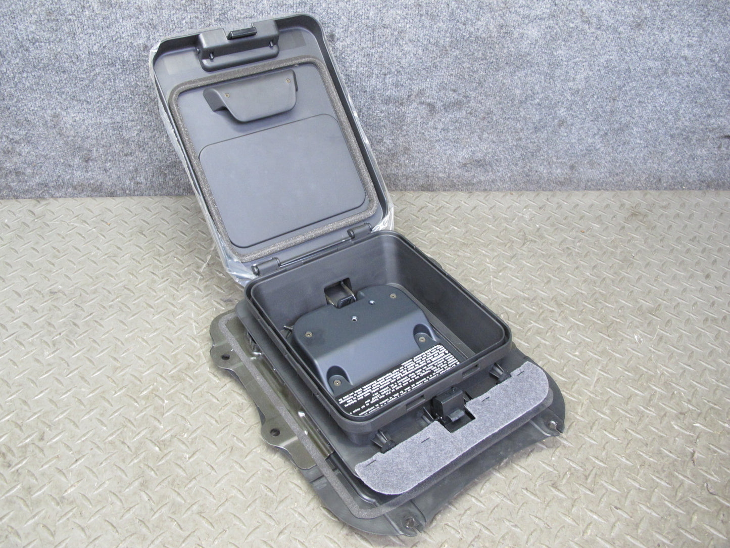 04-06 Lexus UCF30L LS430 Rear Seat Partition Trunk Storage Extension OEM